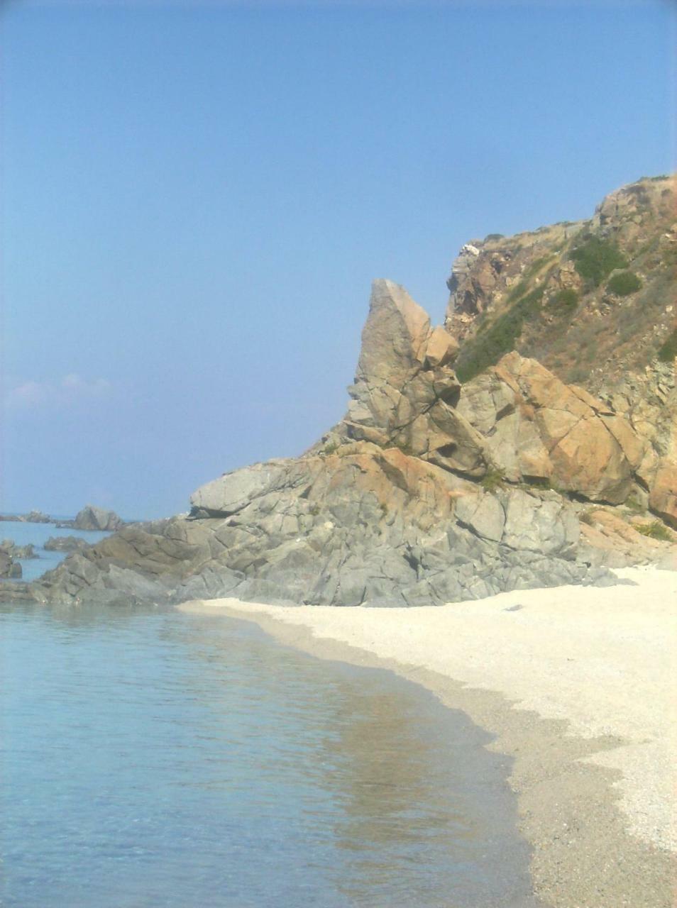 אפרטהוטל זמברונה Residenza Marinella מראה חיצוני תמונה