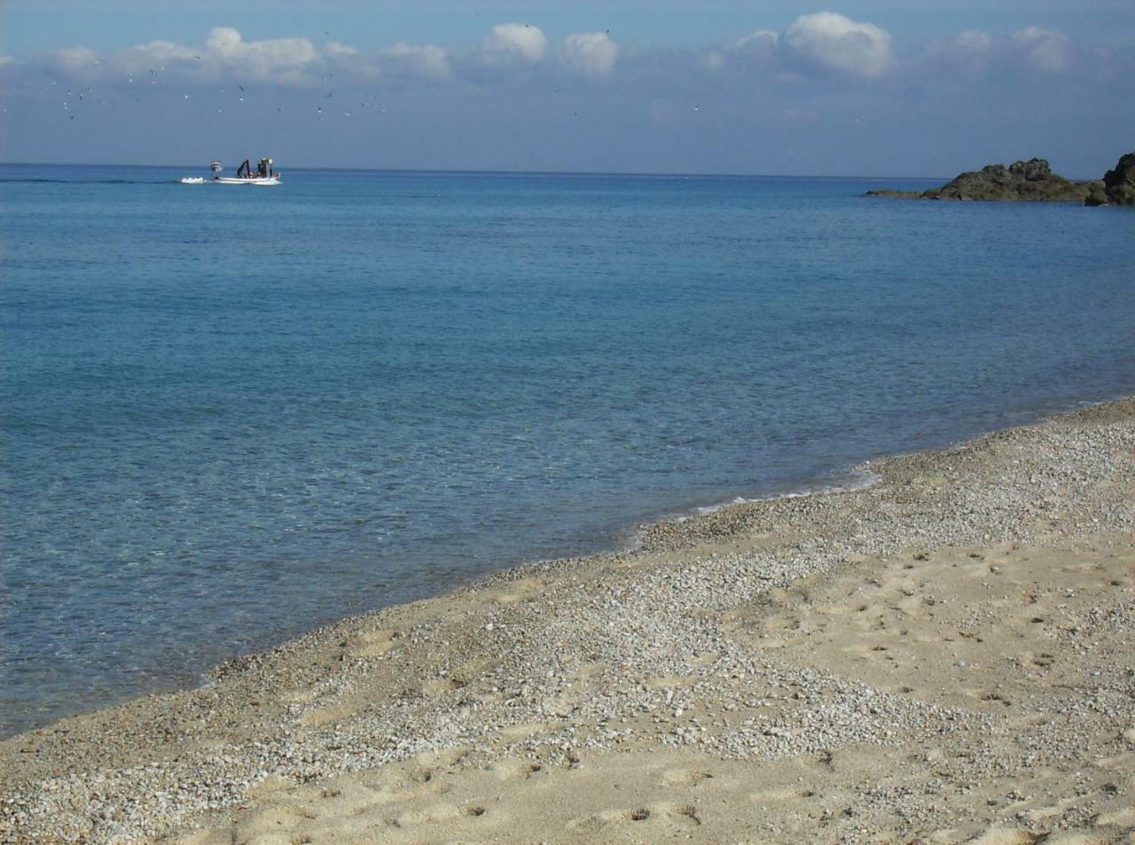 אפרטהוטל זמברונה Residenza Marinella מראה חיצוני תמונה